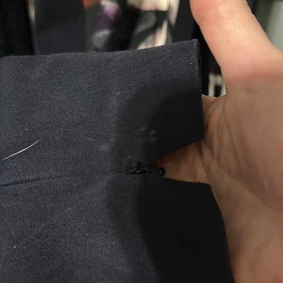 Paul Smith pants. EUC. Zip pocket. Zip hem floral. Size 44 - Picture 5 of 7